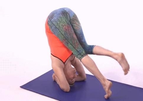 神奇的“倒立”动作，每天5分钟，PP变翘，小肚子平了！值得收藏