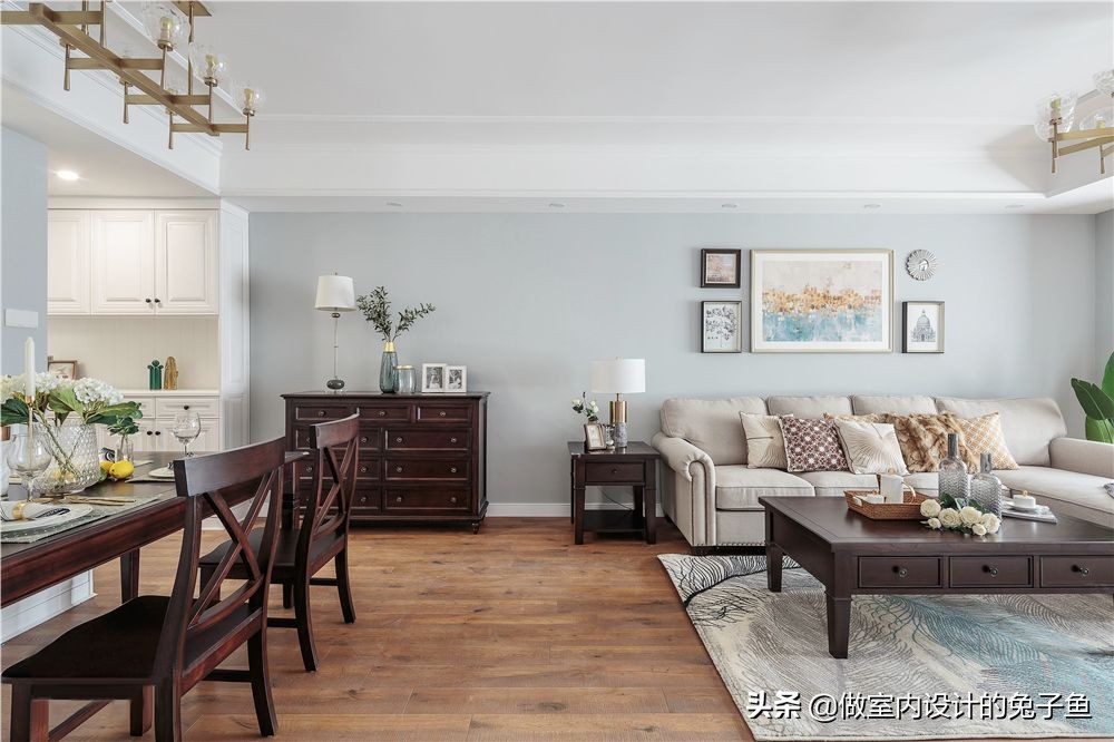 客厅和餐厅连在一起怎么搭配,客厅沙发和餐桌放一起如何搭配