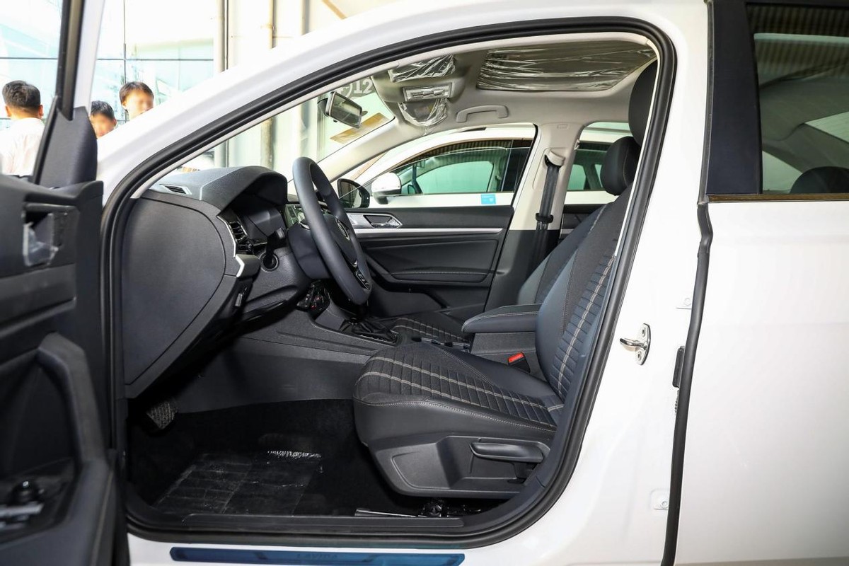 朗逸1.4t舒适版和轩逸1.6l悦享版,朗逸1.5自吸和轩逸1.6自吸哪个耐用