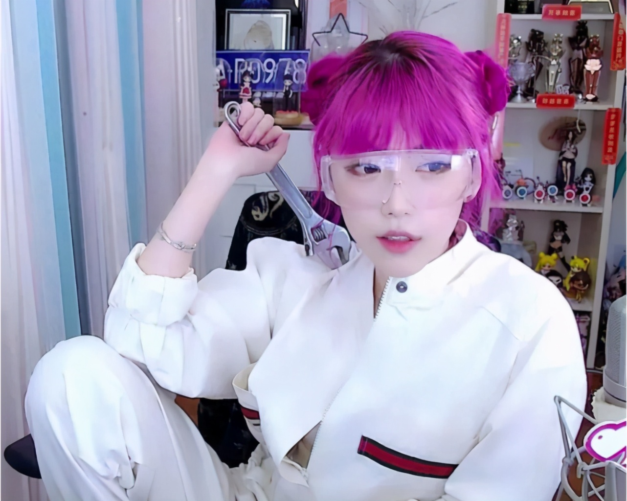 lol灏忔櫤doinb,灏忔櫤鐩存挱doinb