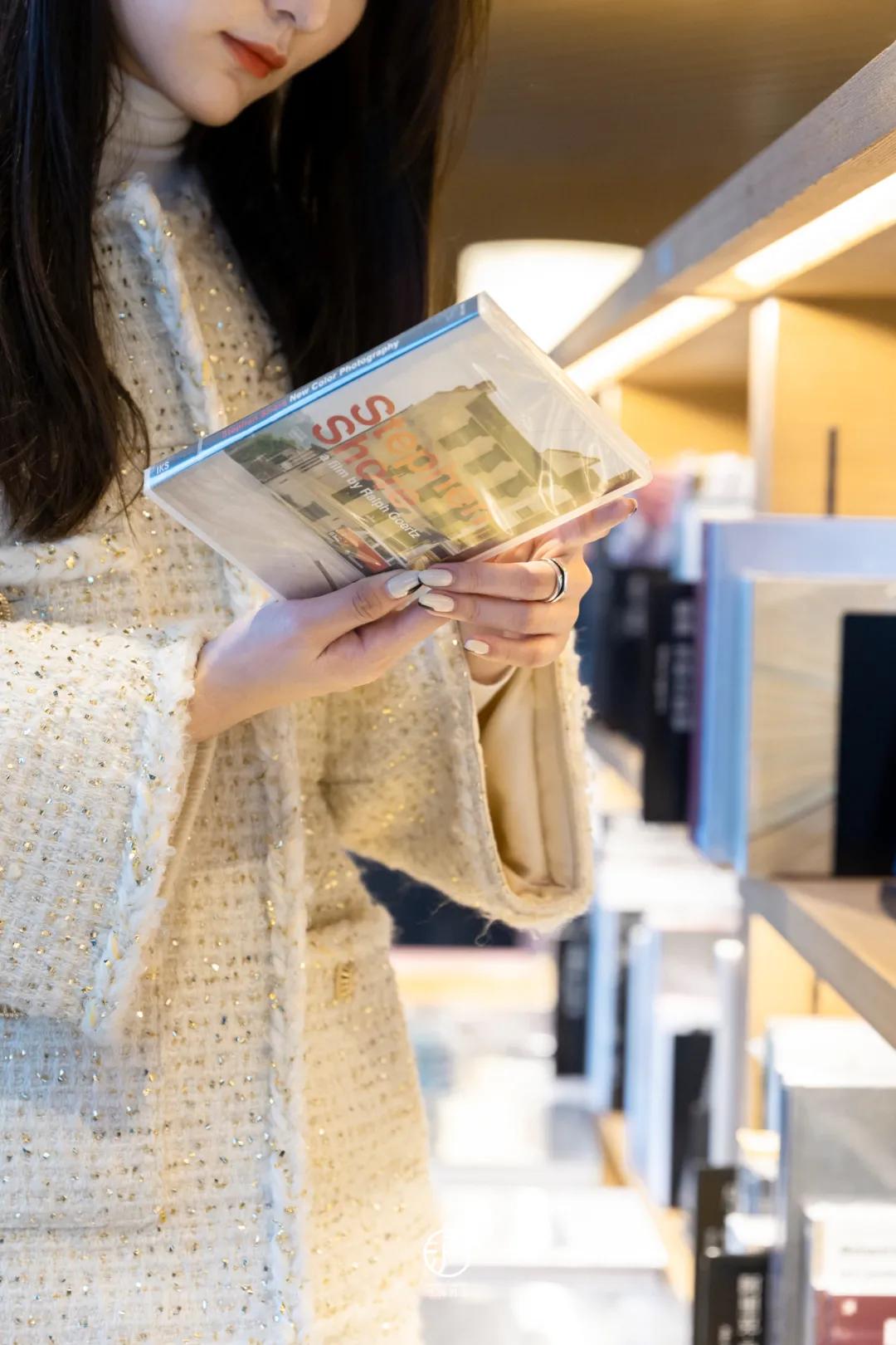 christiandiorcouture前滩太古里店,dior圣诞树前滩太古里