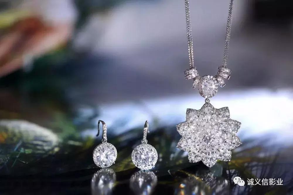 影业看点：如何拍摄珠宝首饰？诚义信影业教你几点~