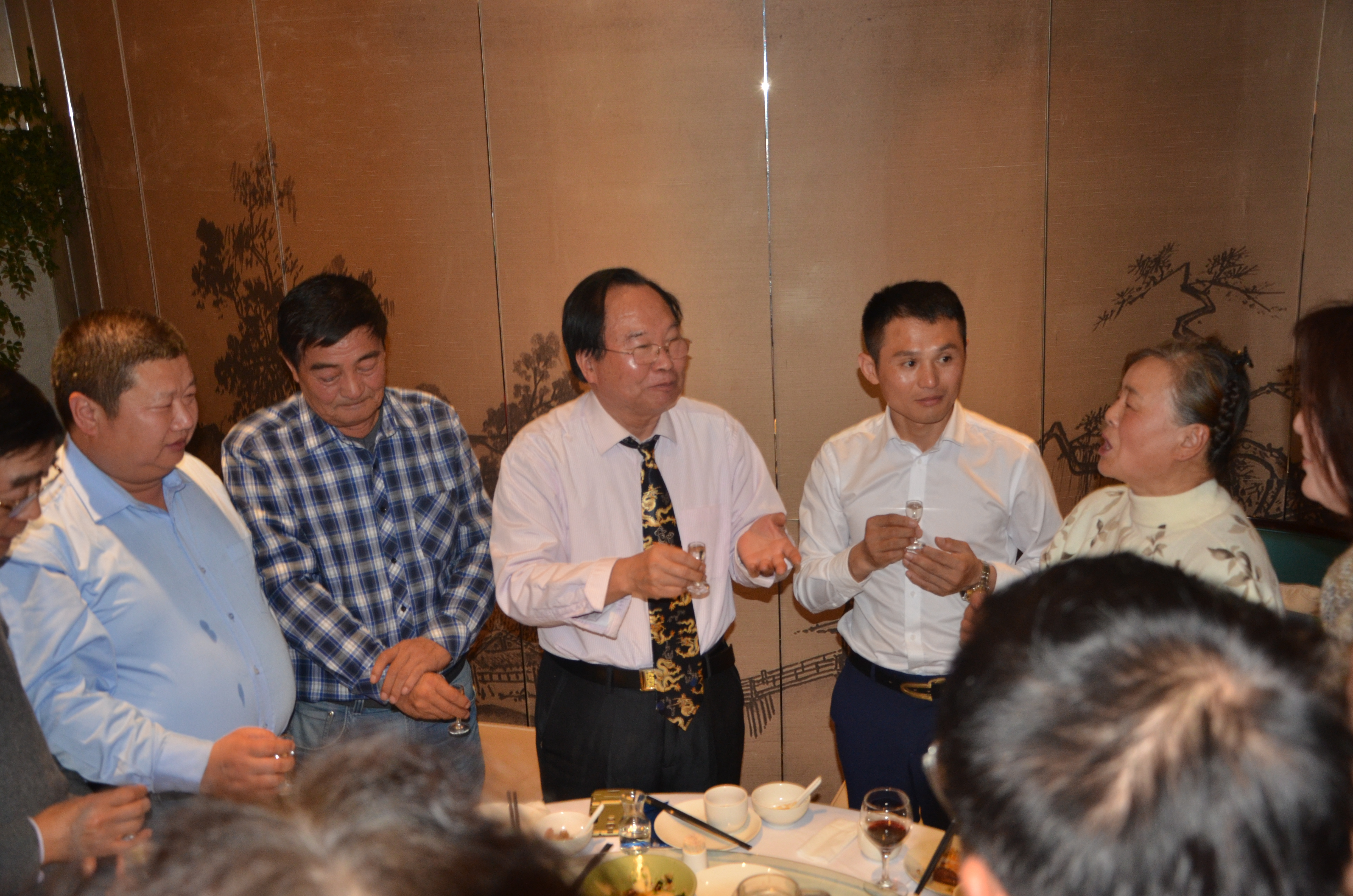 王小虎参加欢迎人民日报海外版日本总代理秋冈先生