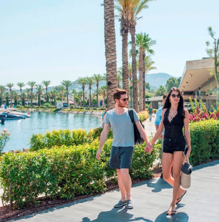 利马在维密上单独走的秀,利马超模高光时刻