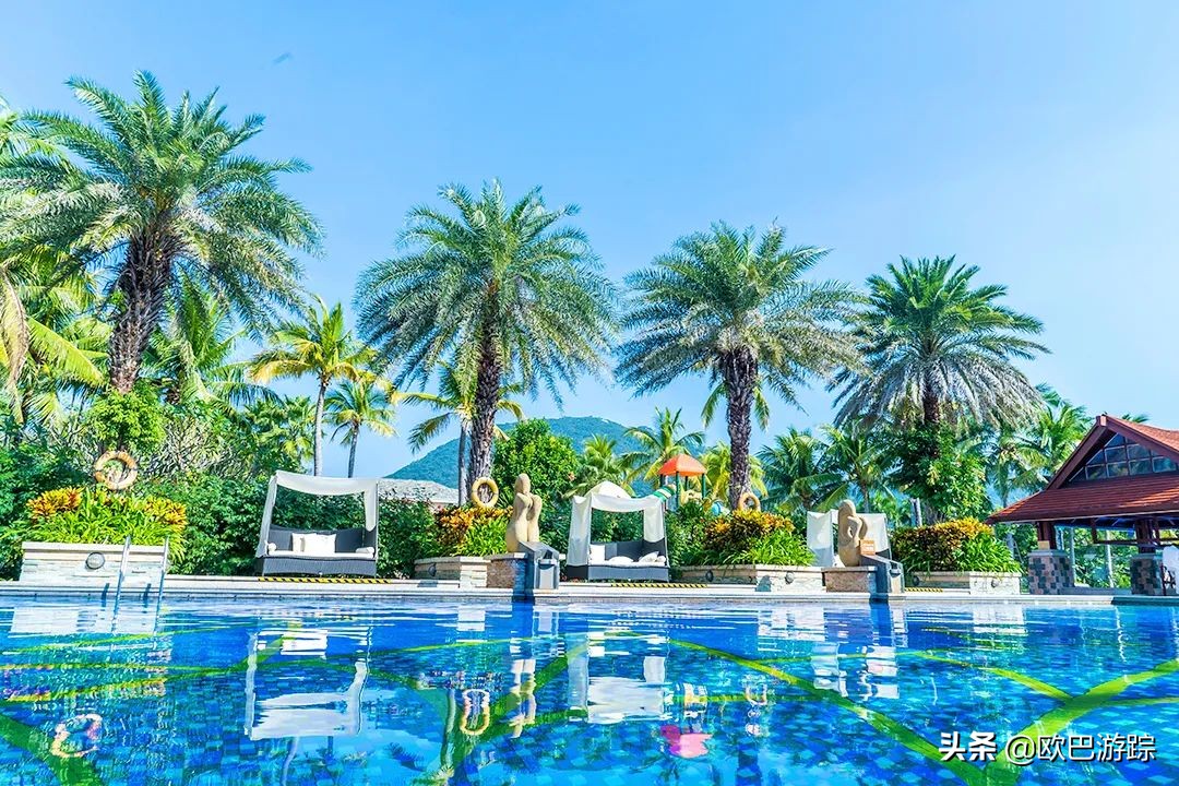 三亚维景度假酒店，占地100000多平米，位于天下第一湾的亚龙湾