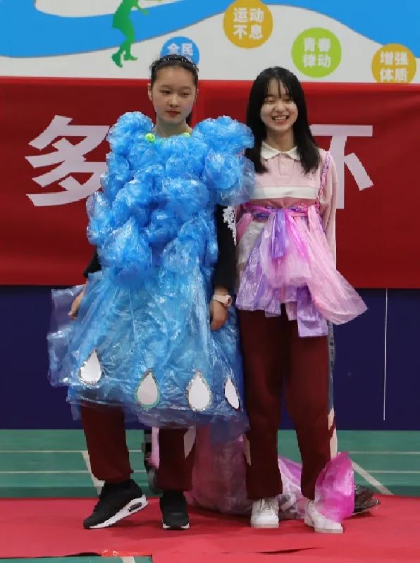 学会垃圾分类变废为宝,小学垃圾分类变废为宝宣传报道