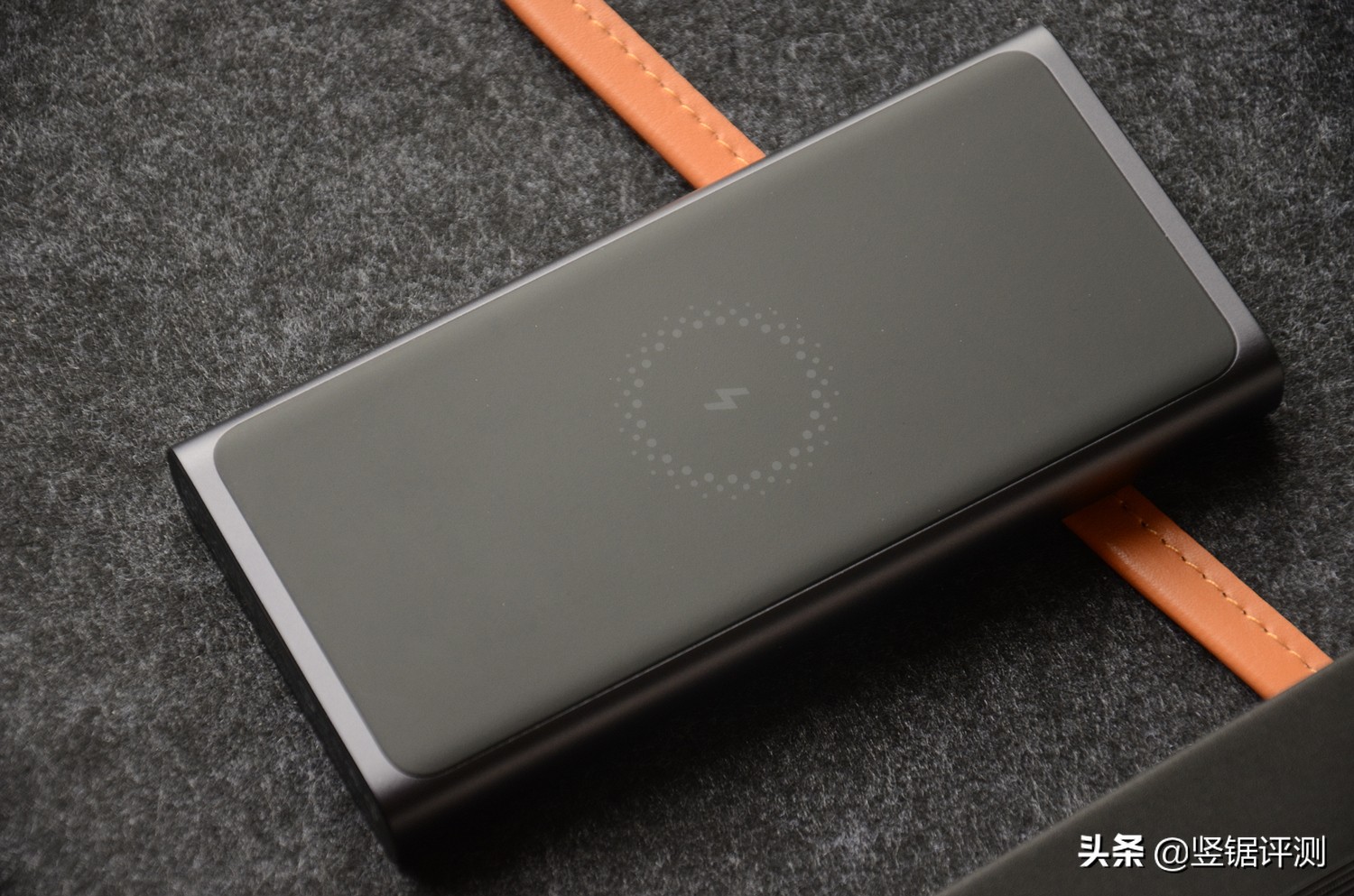 小米无线充电宝10000毫安30瓦,小米无线充电宝值得买吗