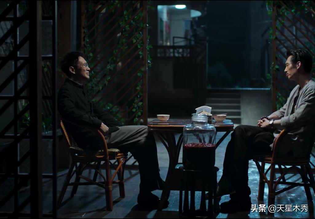 破冰行动辉叔东叔飙戏片段,破冰行动东叔和辉叔祠堂吵架