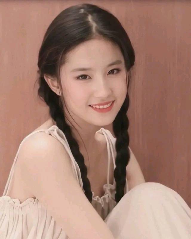 刘亦菲明星护肤步骤全过程,宋慧乔刘亦菲服装对比