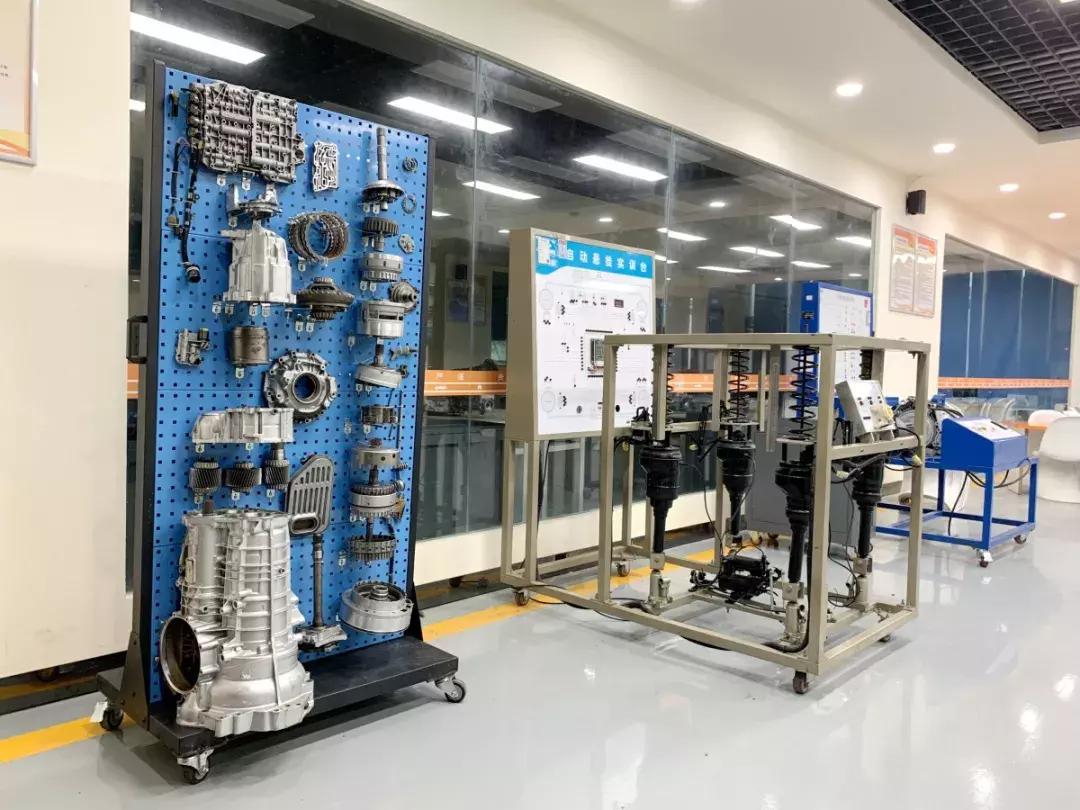 汽车专业实训室,汽车工程实训基地