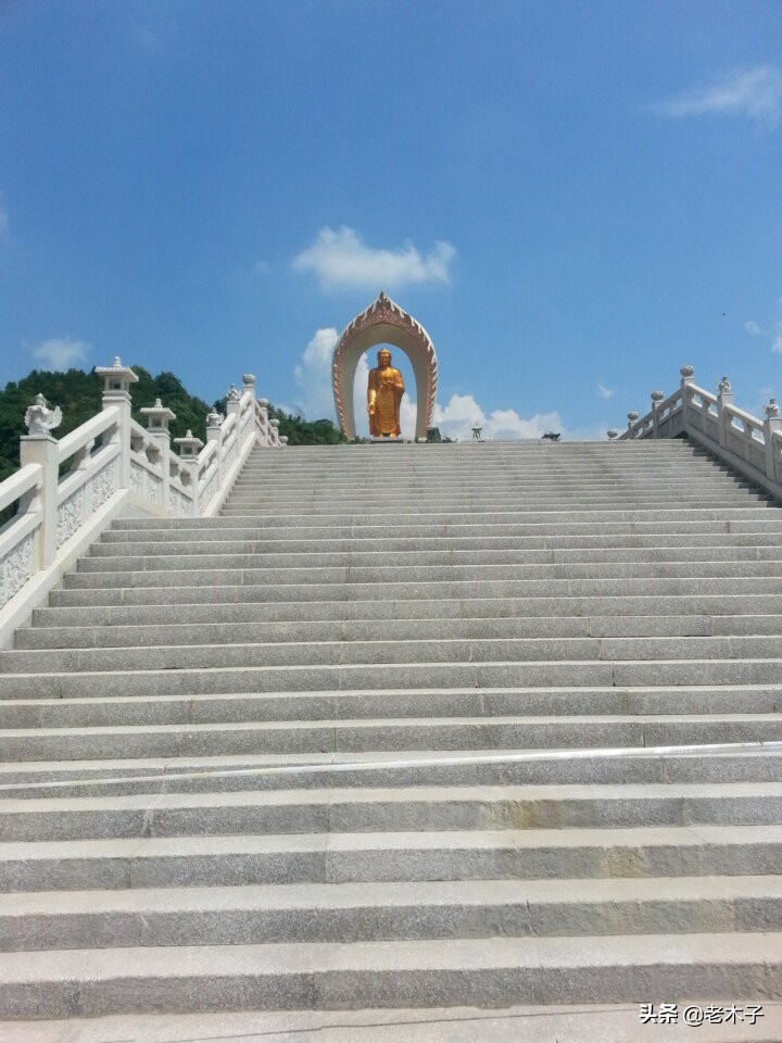 径山寺游山玩水,雨天游东林寺