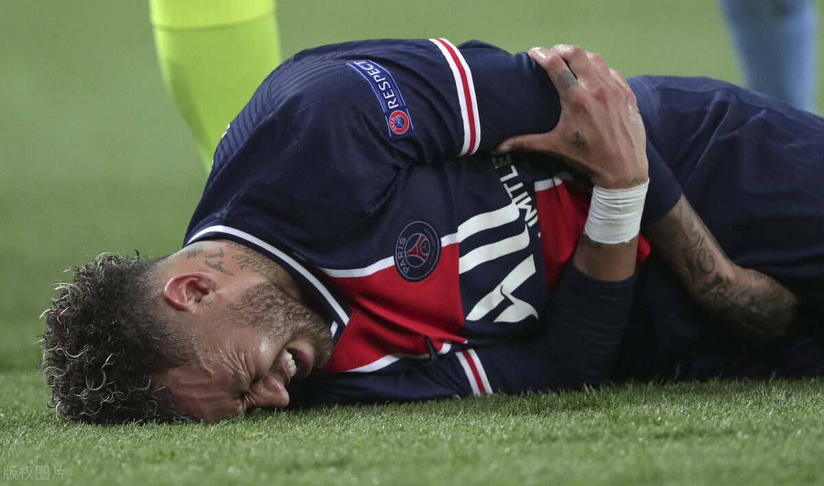 欧冠2-1，7分钟2球大逆转！英超10亿豪门献出绝技：大巴黎崩盘