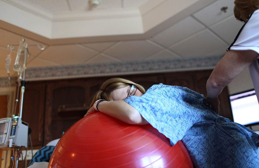 产道小怎么导致的,产道小生孩子怎么办