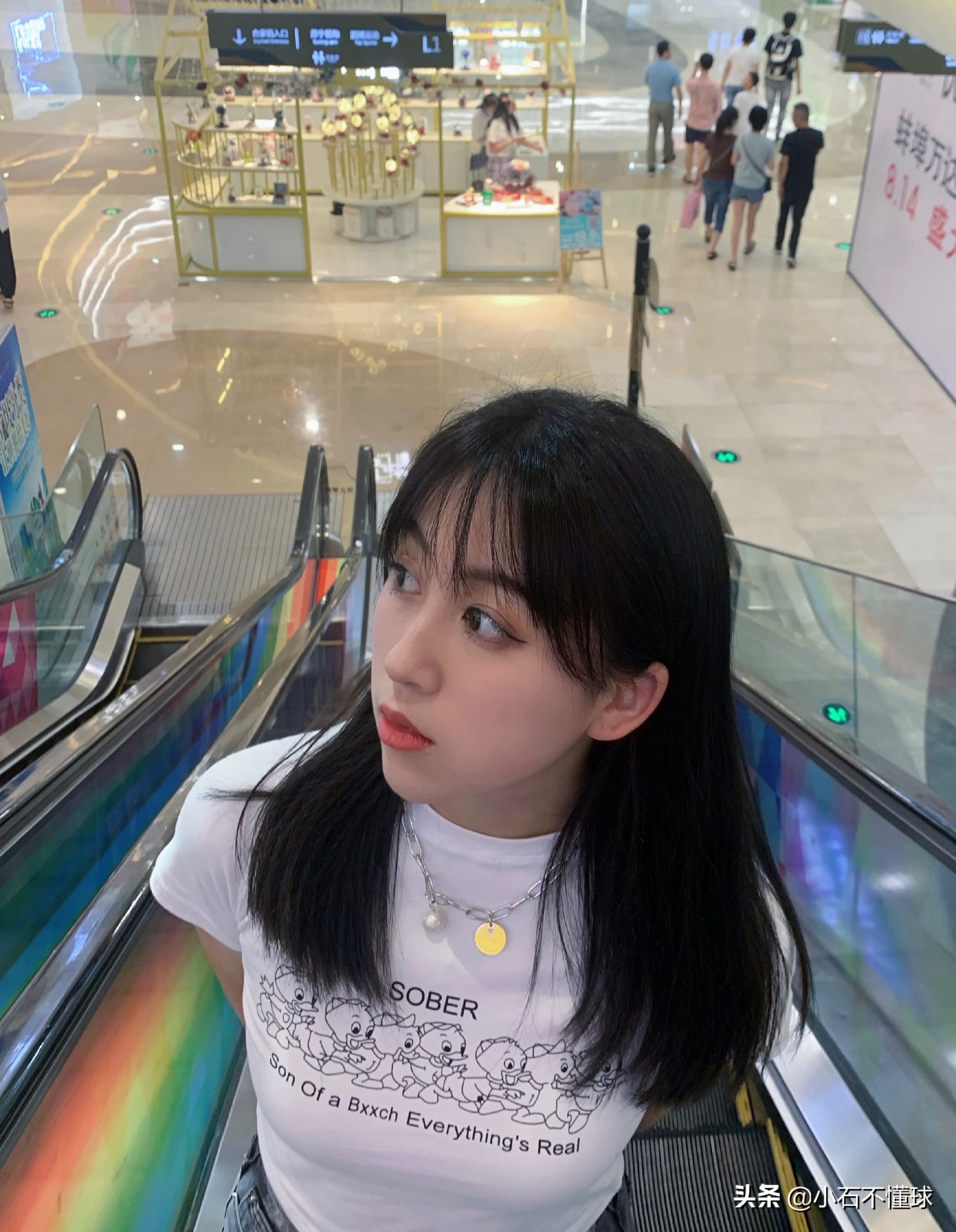 韦世豪吴雅,吴雅和韦世豪什么关系