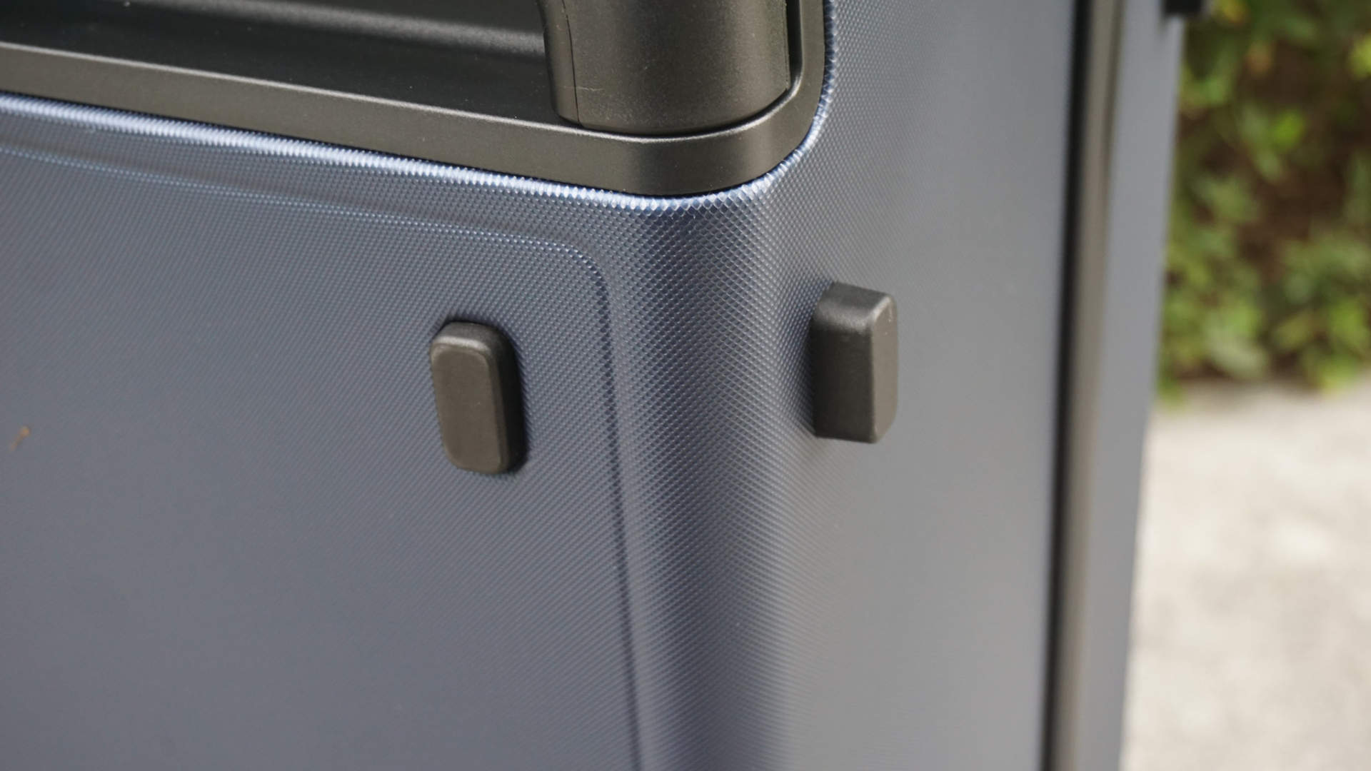 有颜值又能装，出门旅行怎能少了她，地平线8号大旅行家宽拉杆箱