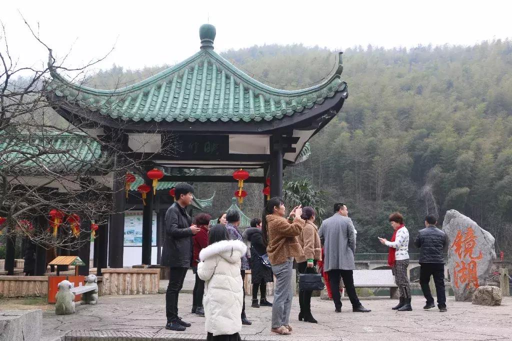 今天，我在宜兴竹海，过传统春节，沾福气满满！