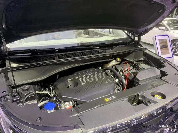 现代首款mpv库斯途1.5t试驾视频,北京现代库斯途预计18万起售