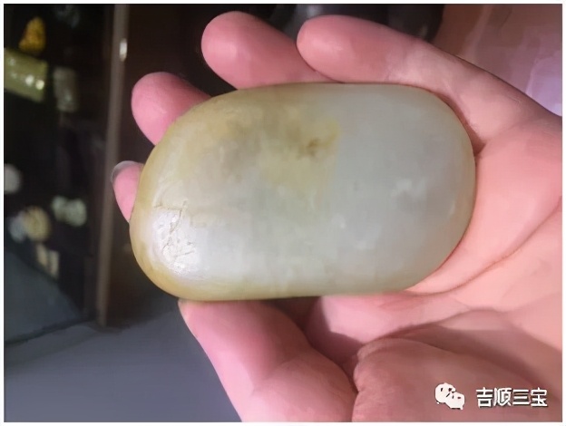 藕粉色和田玉如何辨别真假,和田玉珠子真假辨别对比图