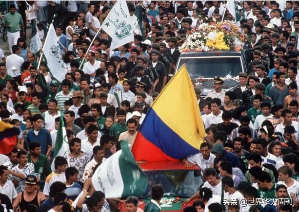 埃斯科巴打入乌龙球视频,安德雷斯埃斯科巴乌龙球被枪杀