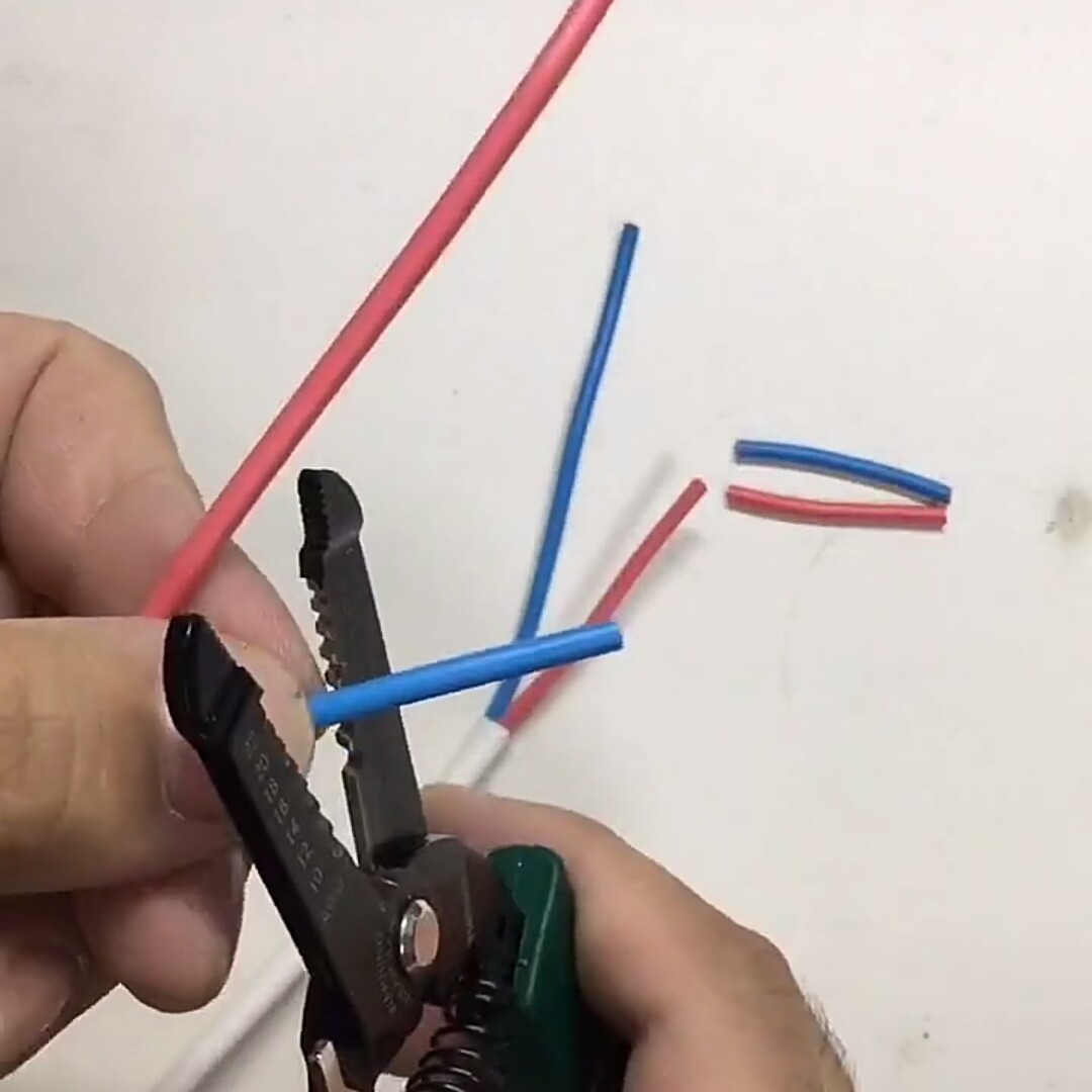 接好电路不通电怎么用万用表检查,电线断了怎么接才牢固