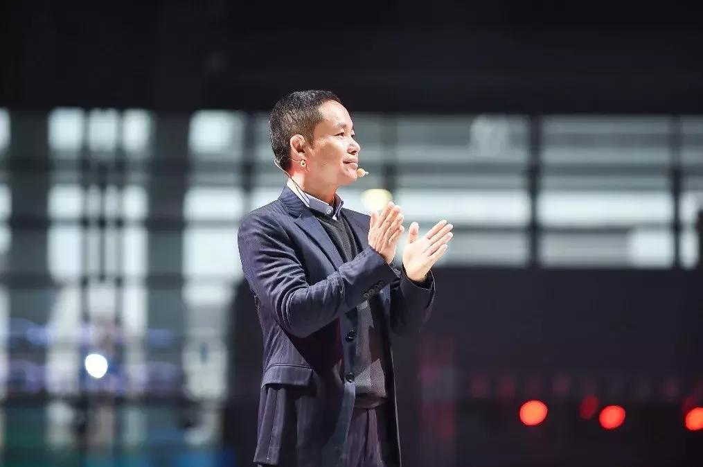 任正非、张近东、徐雷、陈明永这周都说的1个字-龙哥夜话4