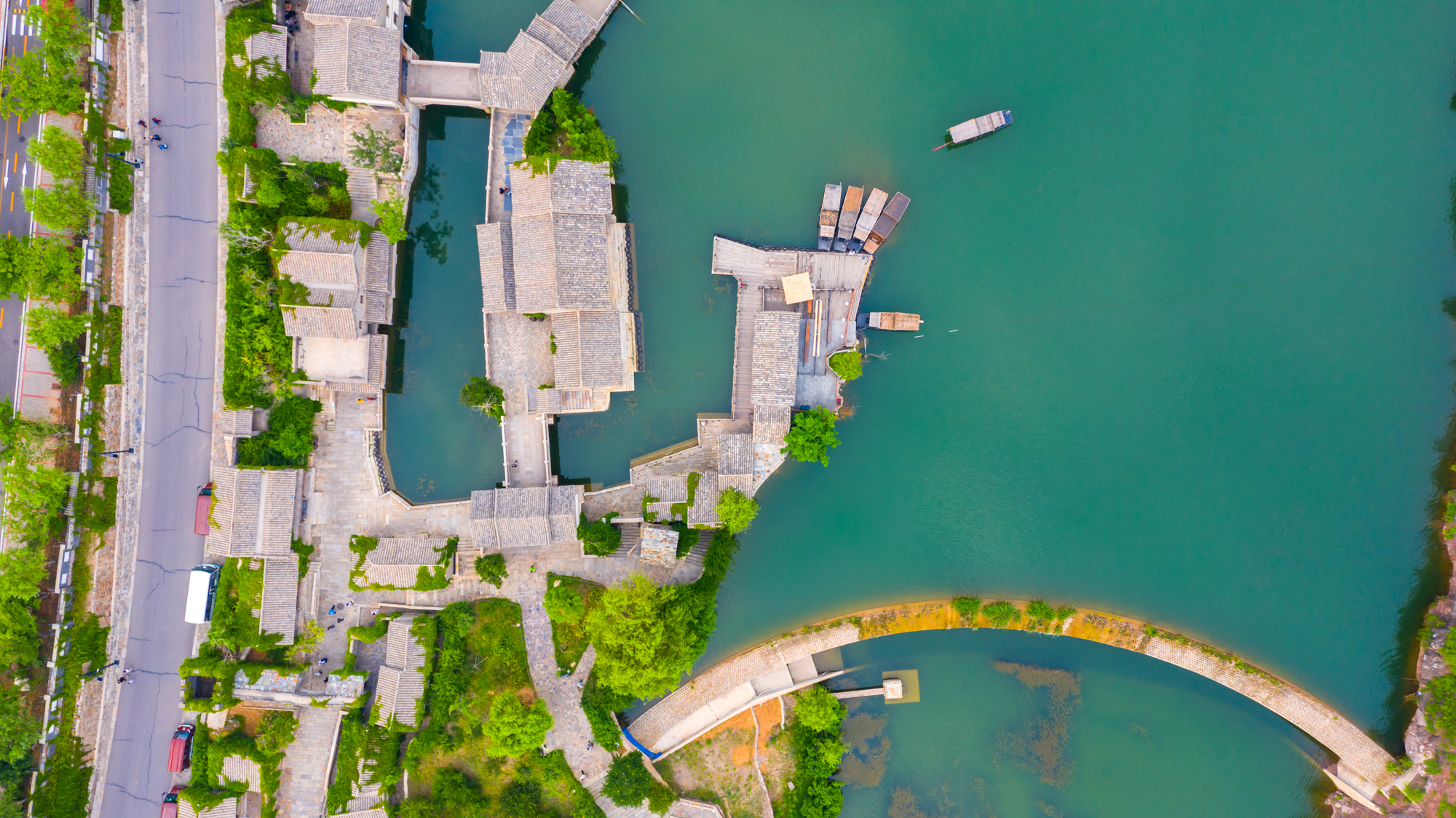 司马台长城的壮观雄奇+北方人的梦里水乡，都在这座京郊水镇了