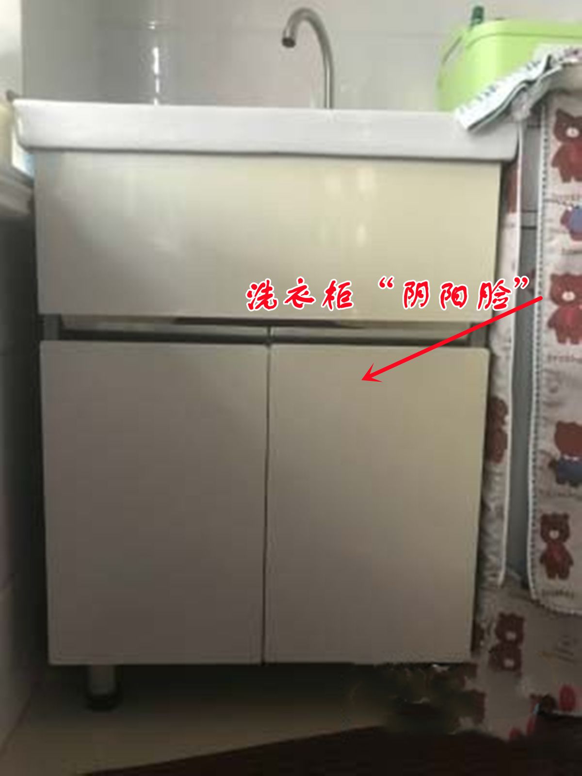 窗帘装在阳台十大坑,客厅窗帘怎么装防止阳台暴晒