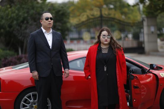 《校花驾到之极品佳人》定档1124，揭开直播背后的塑料姐妹花