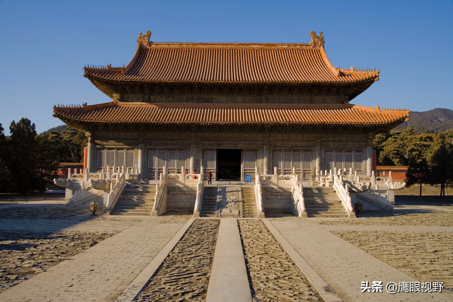 清朝皇帝为什么有清西陵和清东陵,清朝为什么选址清东陵