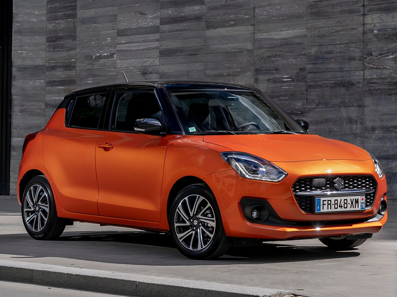 1.4t运动版新铃木雨燕才是王道,新款铃木雨燕参数及配置