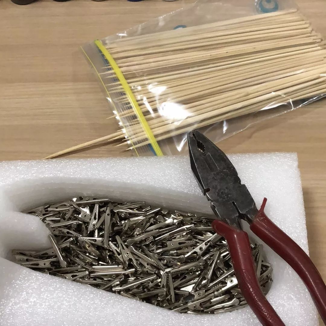 佳作：恐怖的零件数量，龙桃子强袭，四机小队！