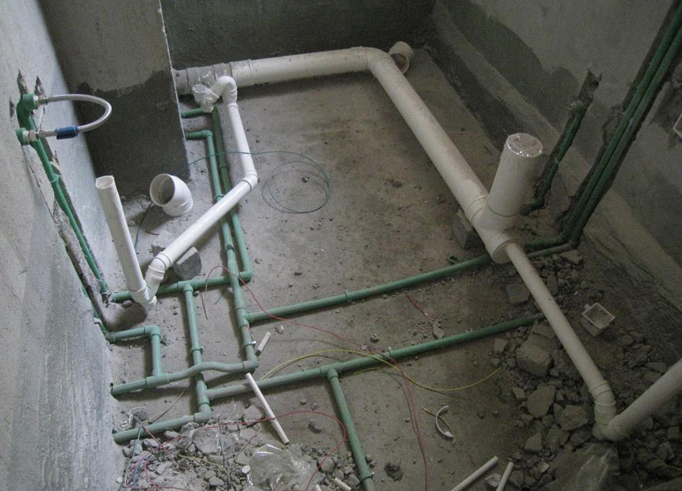 装修好卫生间马桶移位方法,马桶移位器和蹲坑移位器一样吗