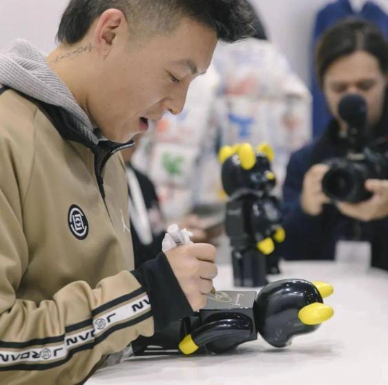 二次元周边去哪买,二次元周边都有什么