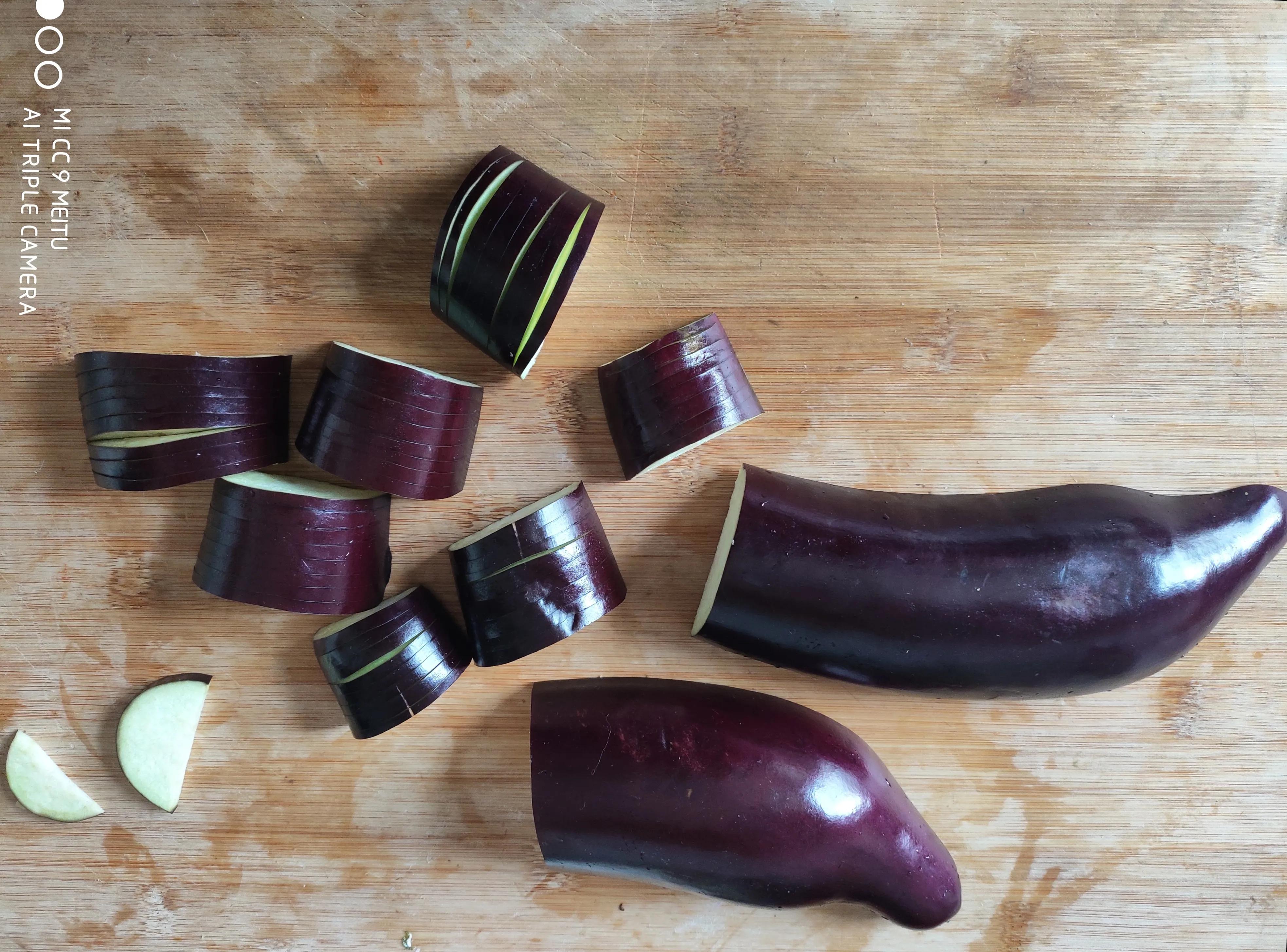 年夜饭喜气洋洋,年夜饭张灯结彩