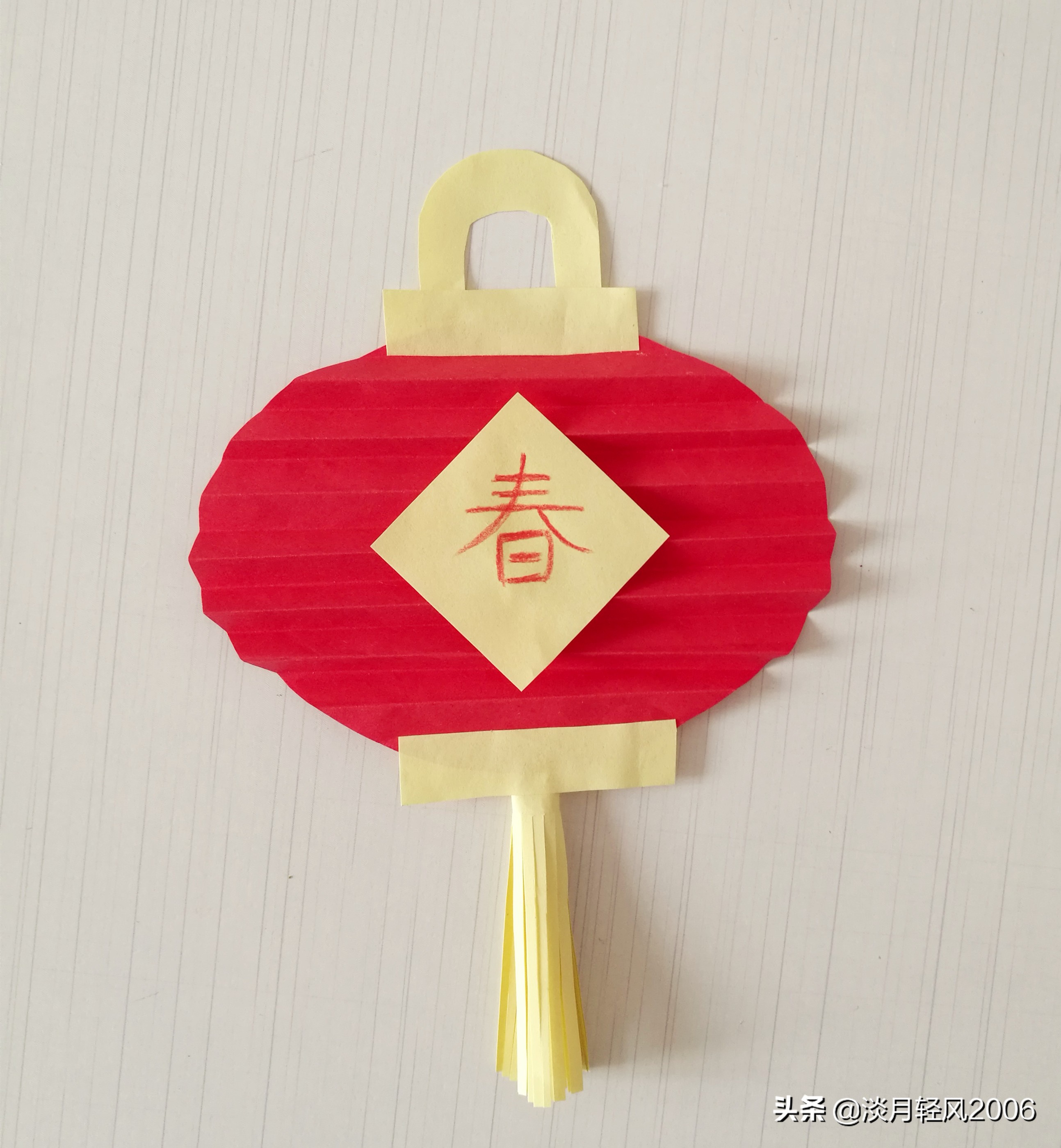 只用卡纸做的手工小灯笼,卡纸手工小灯笼做法