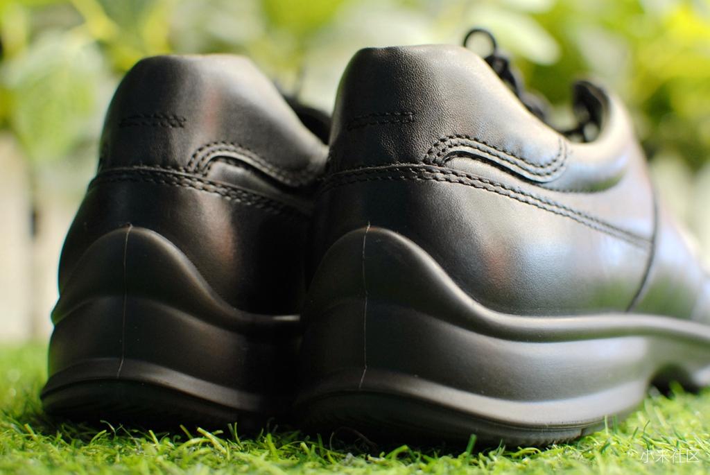 小米有品七面上新：一体成型运动缓震皮鞋，演绎鞋业的跨界之风！