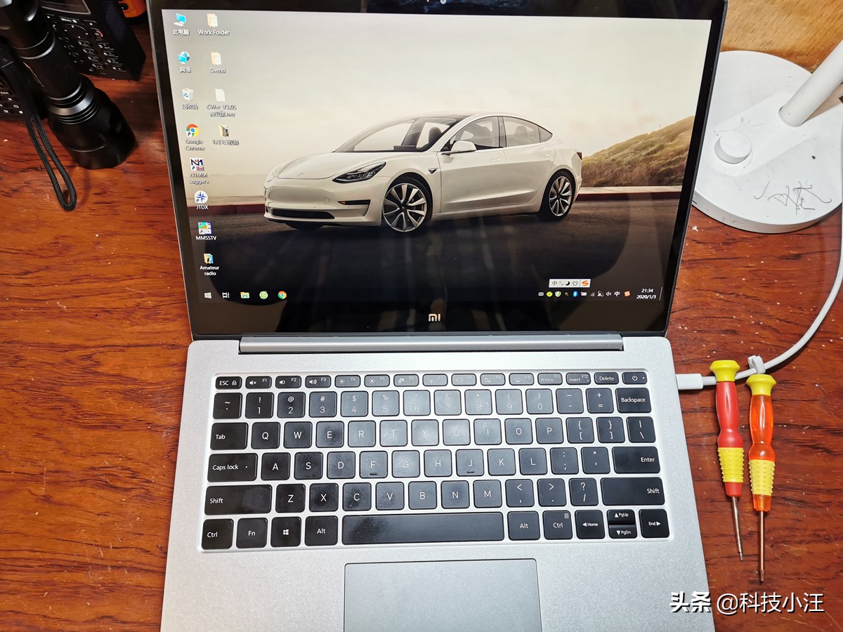 小米笔记本屏幕黑屏修复方法,小米笔记本屏幕阴影一半黑屏