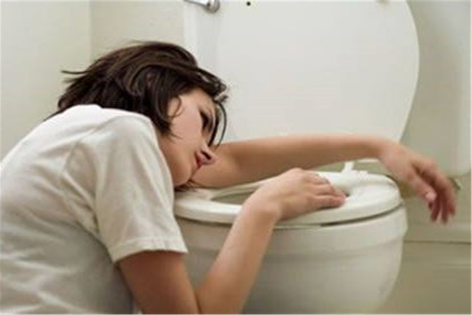 怀孕后总是流产和胎停是什么原因,孕妇胎停流产有什么症状