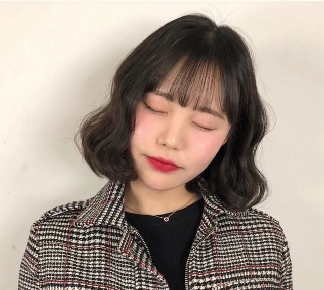 方圆脸适合的发型推荐,方圆脸女生适合什么发型