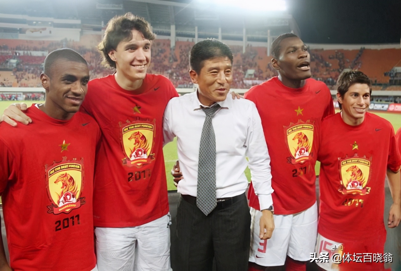 他是恒大队史脾气最暴球员，不满教练直接砸玻璃，34岁仍踢巴甲