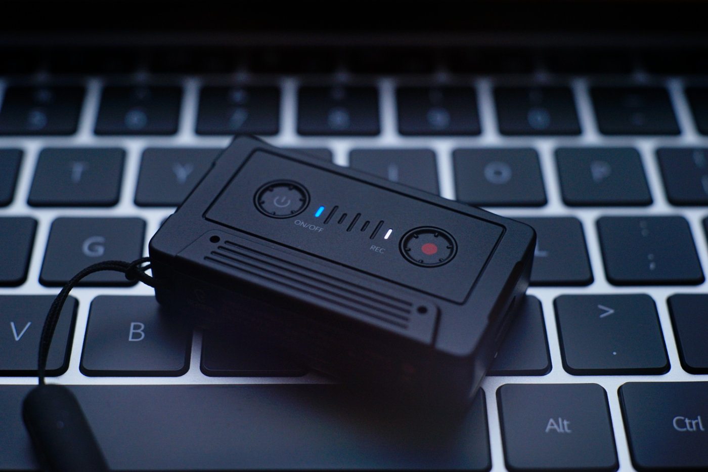 讯飞录音笔sr101实时语音转文字,讯飞智能录音笔是免费转文字的吗