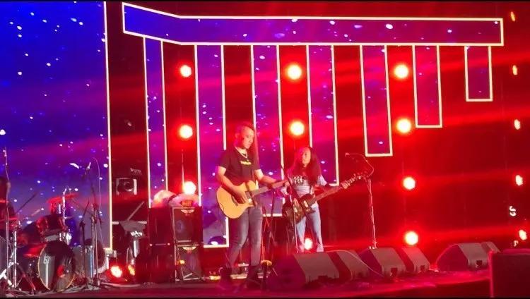 沙滩露营音乐会,阳光沙滩露营音乐会