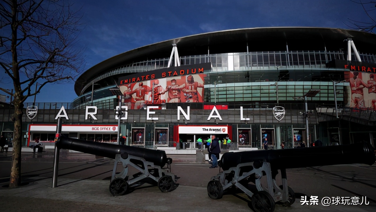 三连胜掩盖不了隐忧：24年老臣隐退后，阿森纳球探系统面临崩塌