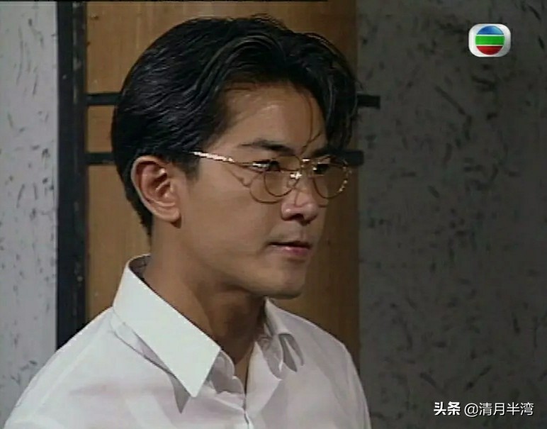 郑伊健天若有情里斯文败类,郑伊健斯文败类戴眼镜暗里着迷