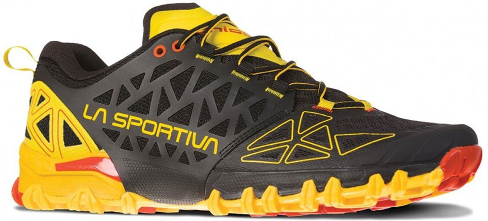 徒步鞋必备款有哪些品牌,徒步野外旅游鞋哪种最好