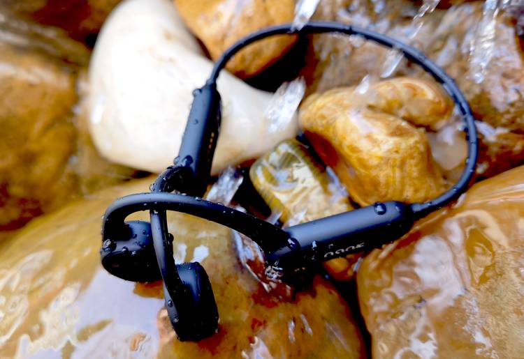 轻盈如风歌声如酒，海量无损绕梁不绝