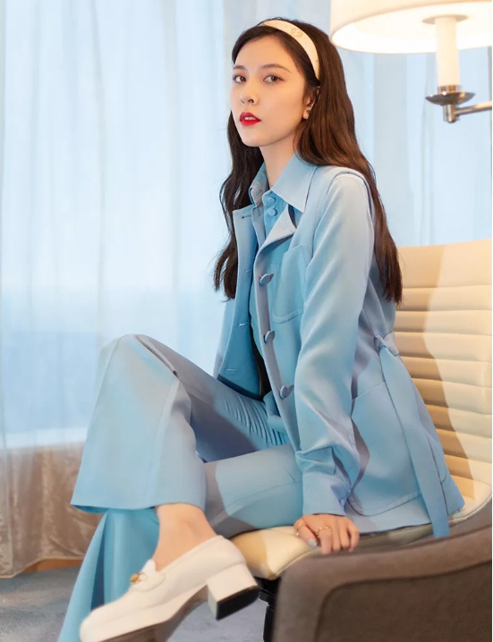 你适合披发还是扎发教你简单判断,扎发和披发哪个减龄