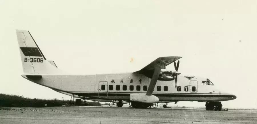 鎴戜滑鐨勮蹇嗘濡備竴鏉℃祦鍔ㄧ殑澶ф渤,绌垮煄璁板繂