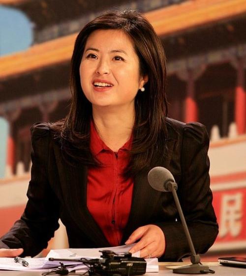 央视前主持人张泉灵近况,原央视主持人张泉灵现状