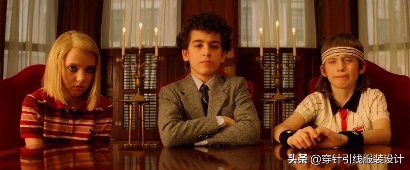 穿普拉达的女王影片梳理和观后感,穿普拉达的女王必看的电影